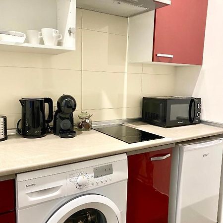Apartamentos Fuencarral Madrid Luaran gambar