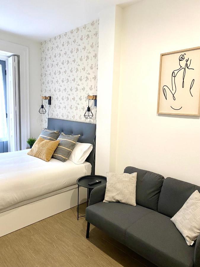 Apartamentos Fuencarral Madrid Luaran gambar