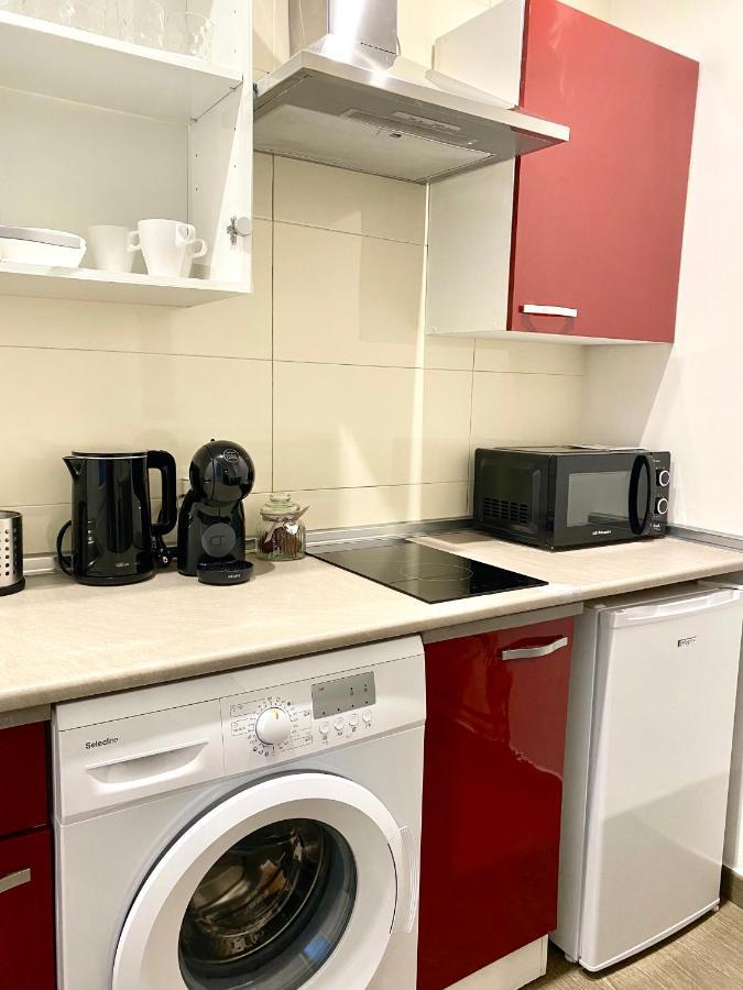 Apartamentos Fuencarral Madrid Luaran gambar