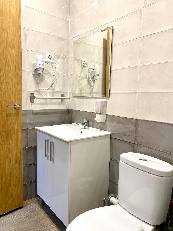 Apartamentos Fuencarral Madrid Luaran gambar