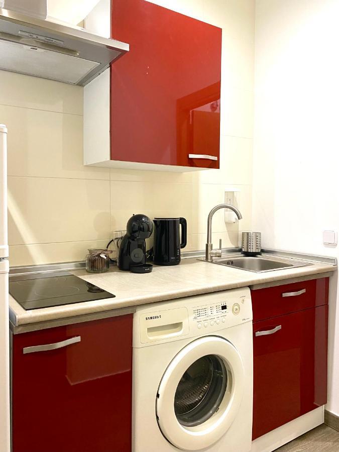 Apartamentos Fuencarral Madrid Luaran gambar